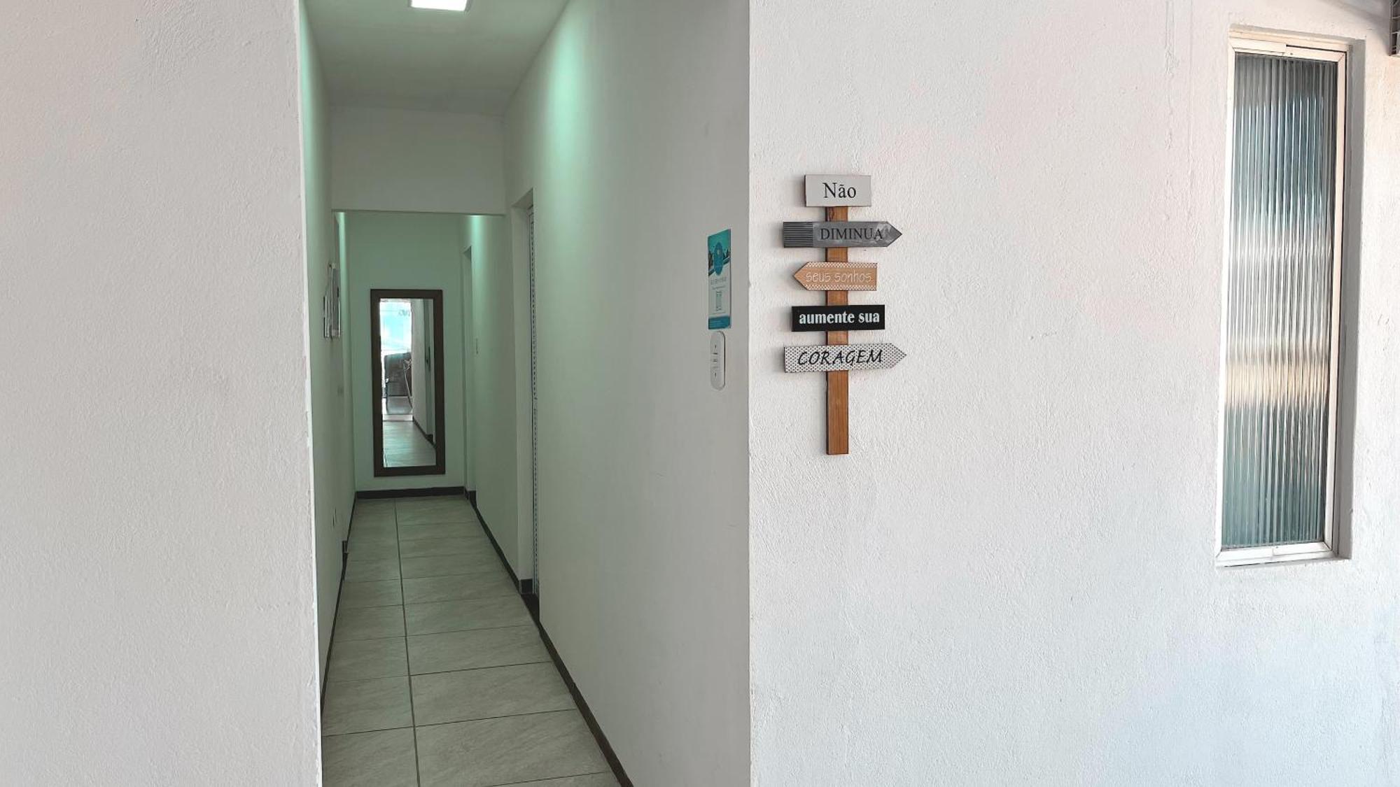 Quarto com Cama de Casal ou 2 de Solteiro